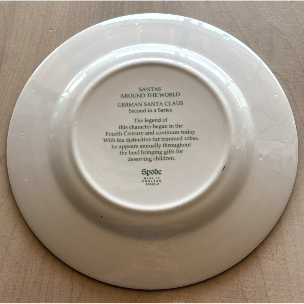 Spode German Santa Claus Plate Made in England 7 3/4" 2nd Santas Around World - Picture 4 of 5